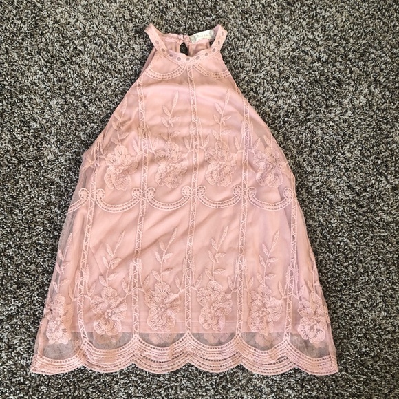 Altar’d State Mauve Halter Tank - Picture 1 of 4